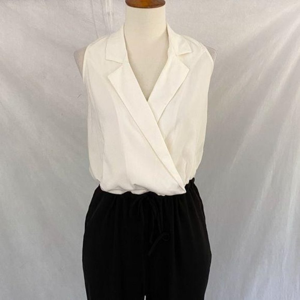 Forever 21 White Top Black Bottom Jumpsuit - Picture 3 of 10
